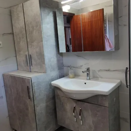 Апартаменты Skotina Apartments Скотина